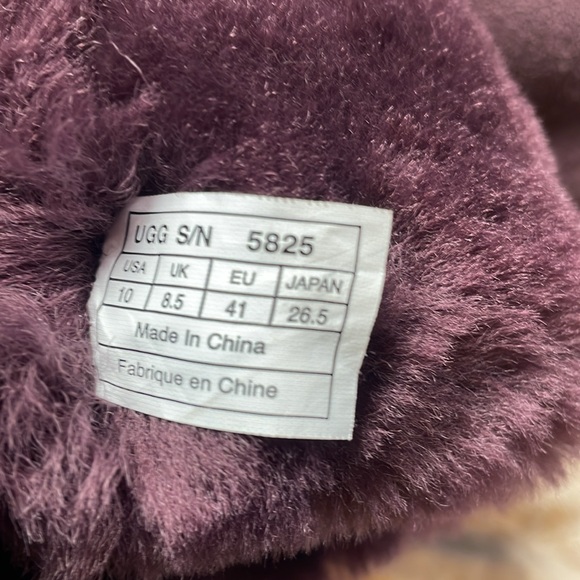 UGG Classic Short Boot Plum Purple Color size 10 excellent condition - Picture 4 of 7